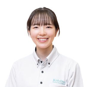 ありさ先生（バイリンガル）