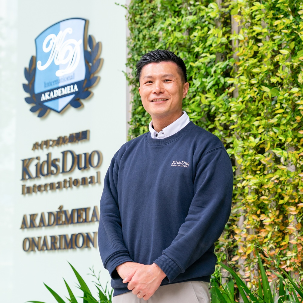 Teacher Hong Peter(副園長)